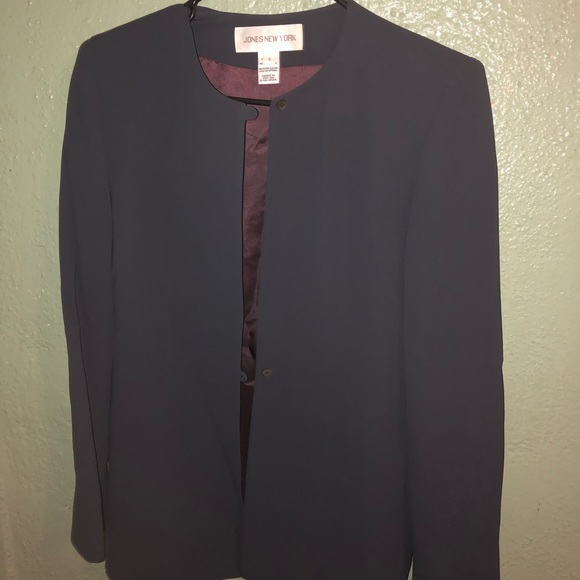 Jones New York Blazer and cami. - Picture 2 of 4